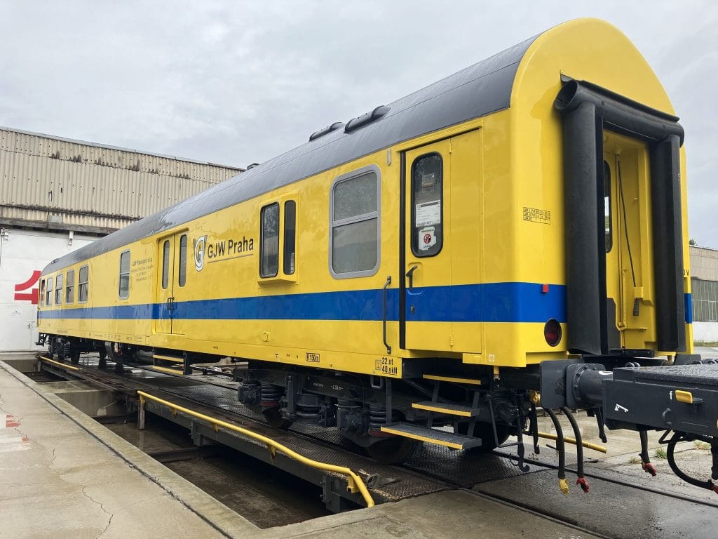 Freight and special vehicles